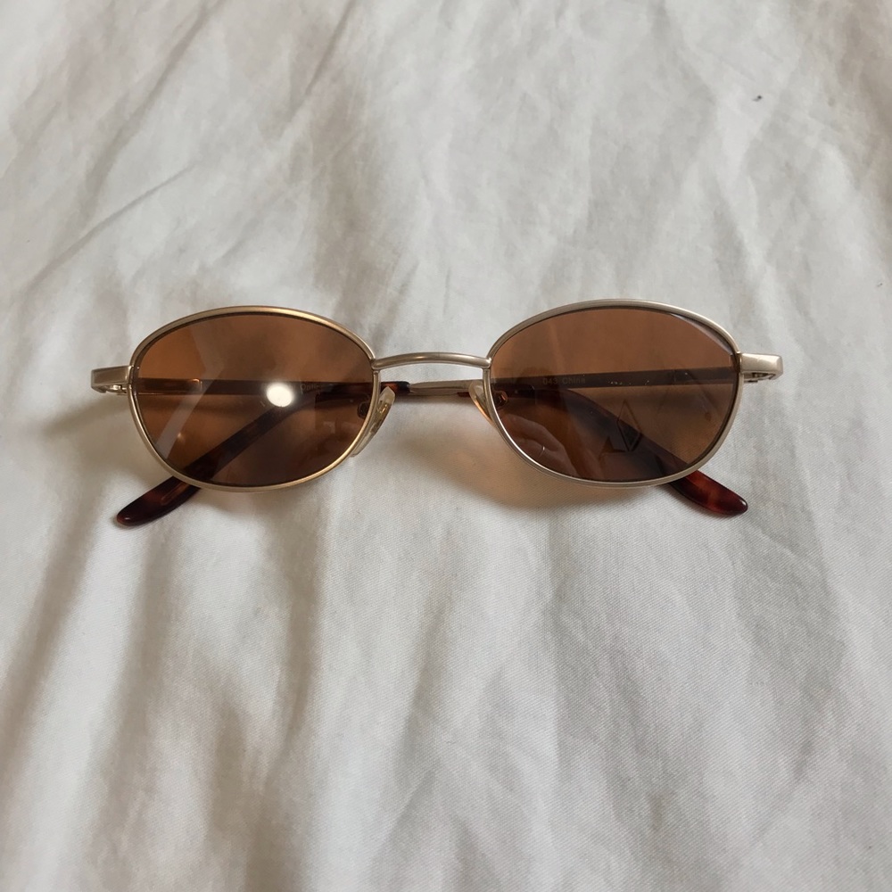Vintage gold trimmed sunglasses